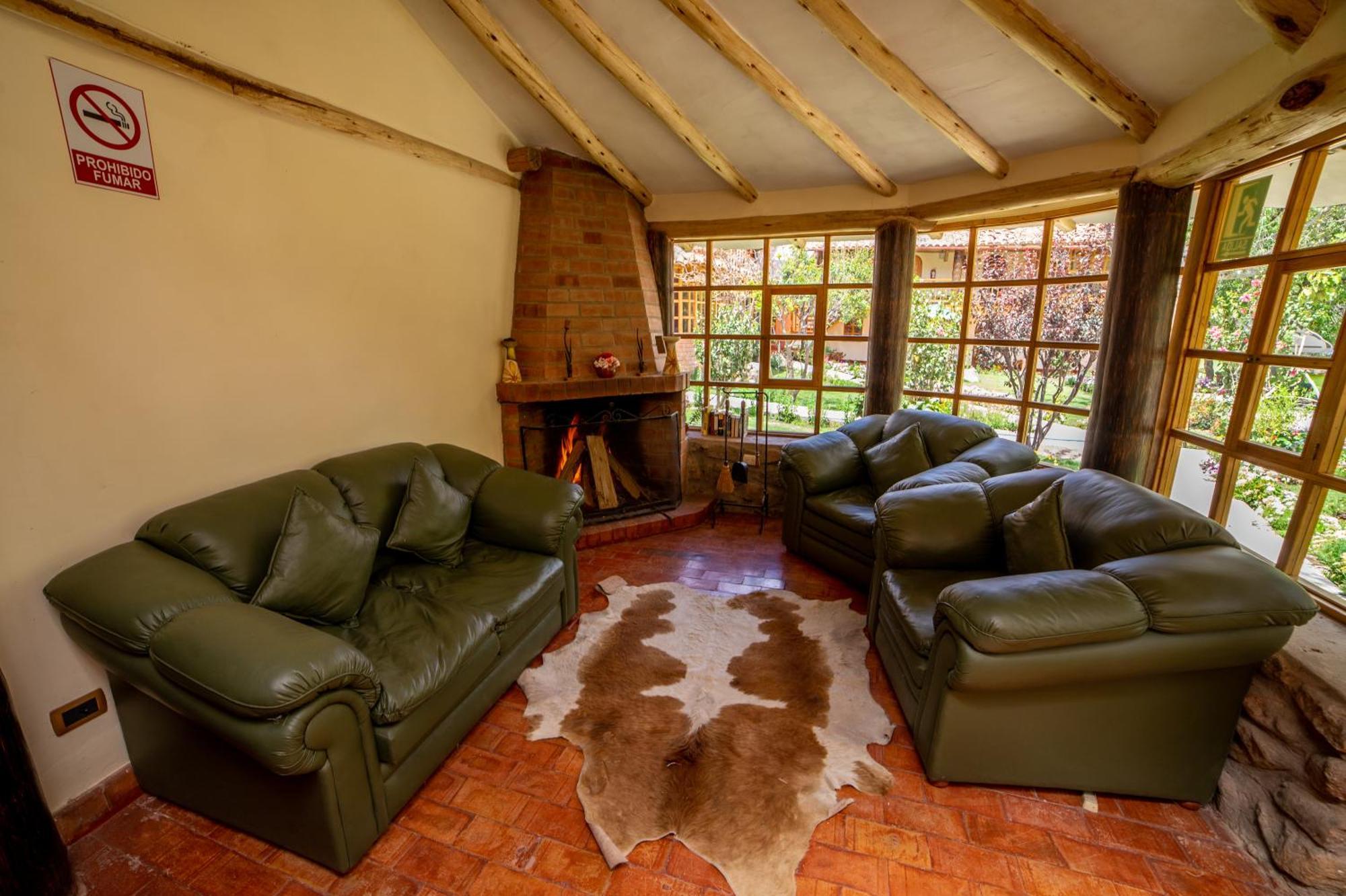 Hotel Iorana Urubamba Esterno foto